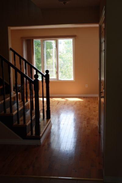 Lovely 3+1 bedroom westend semi available Sept 1/2015