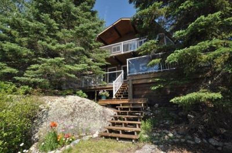 Beach House Cottage in Lake of The Woods