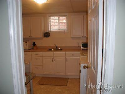 Must-see: Fully furnished, 2nd kitchen(ette); shared; non-smoker