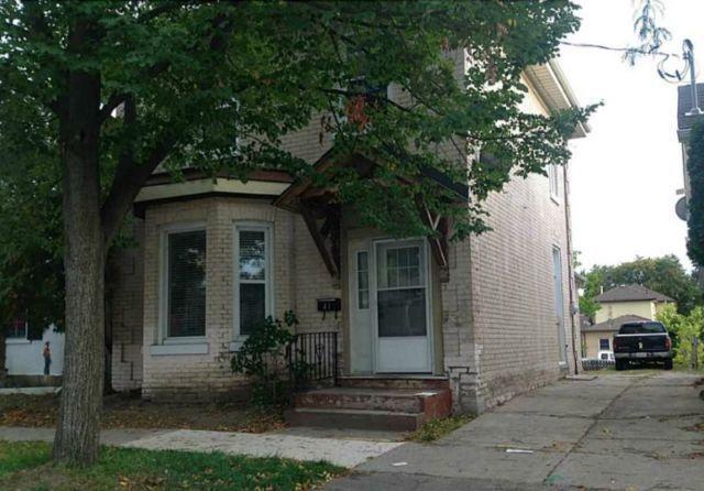 ROOMS for Rent! Attention Students: 41 SHERIDAN ST