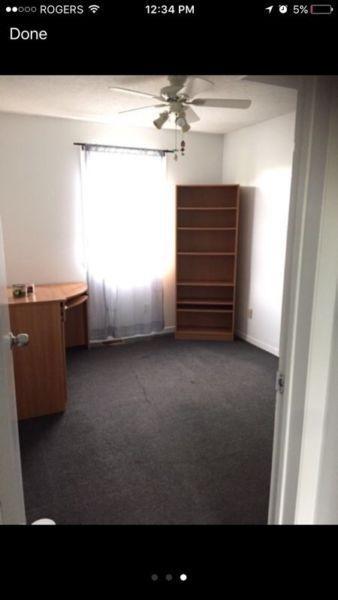 Room for rent 380$ first and last a must