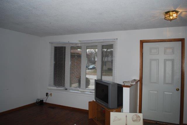 One Bedroom Left Available Student Rental - Newly Renovated Home