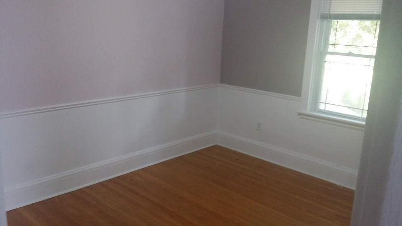 Rooms 4 rent (8 min walk to MAC and CIC)