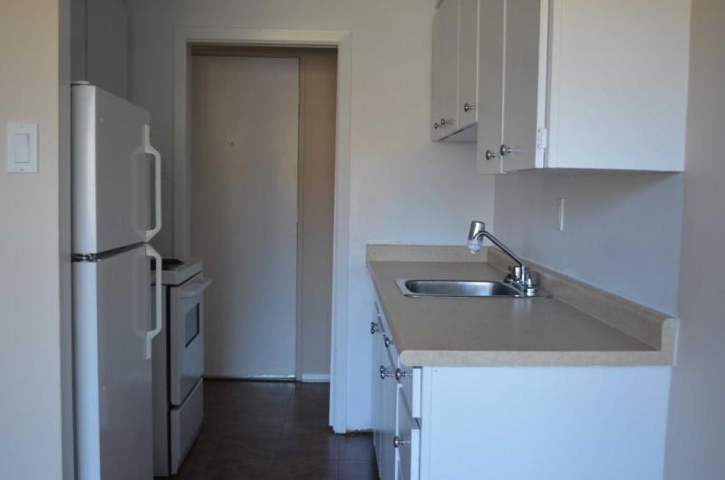 1 BR Across from Park - Heat Included Off Cheapside St