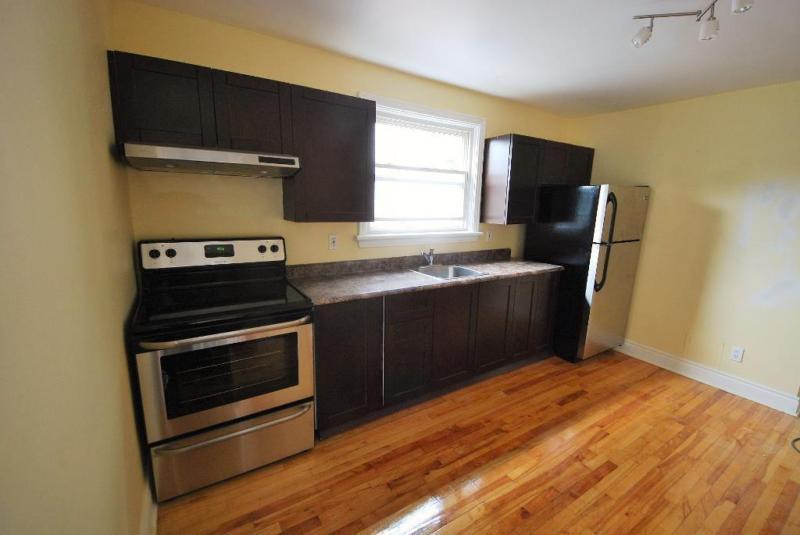 Renovated 2 BDR Apartment in Vanier North - $990/month