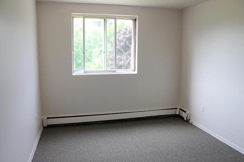 2 Bedroom Apartment for Rent East , utilities included