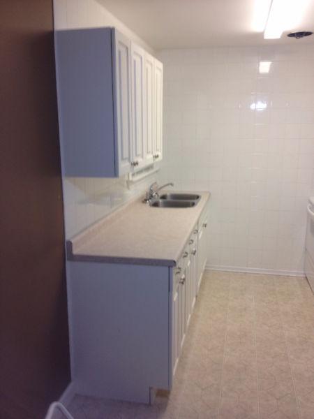 2 Bedroom Available August 1
