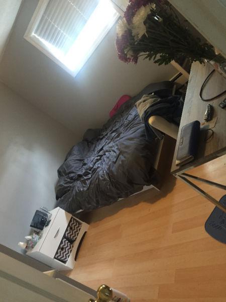 TWO BEDROOMS FOR RENT - OXFORD AND RICHMOND