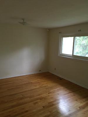 Three Bedroom Apartment for Rent in the Alta Vista Area