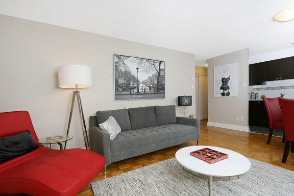 TONS of Amenities! 3 BDRM Apt w/ SPECIAL PROMO NOW!
