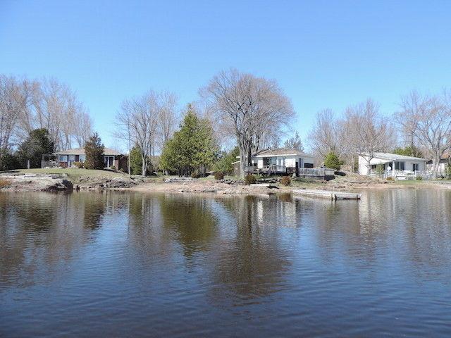 265FT GEORGIAN BAY WATERFRONT★3 COTTAGES & POOL★INCOME POTENTIAL