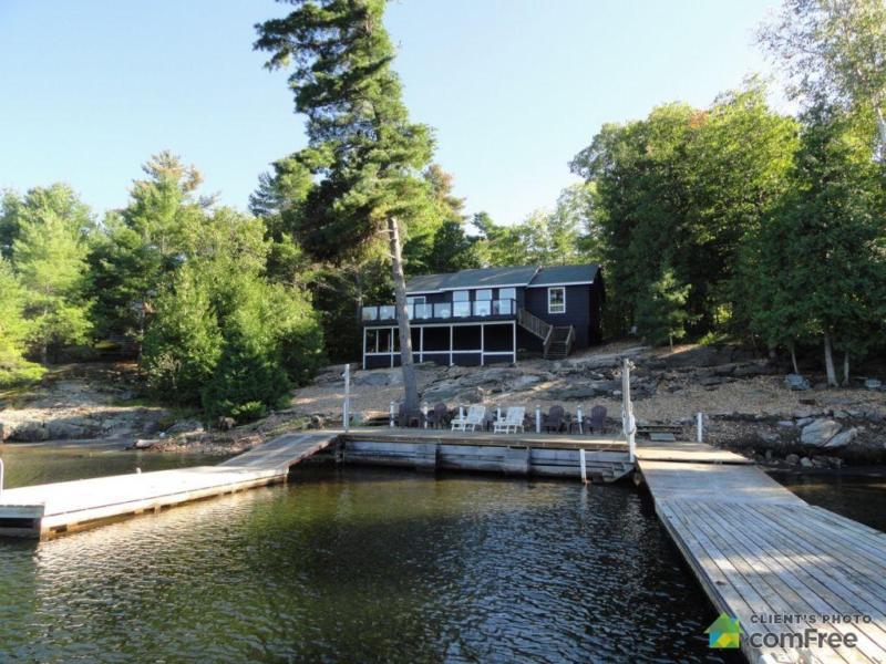 $875,000 - Cottage for sale in Honey Harbour