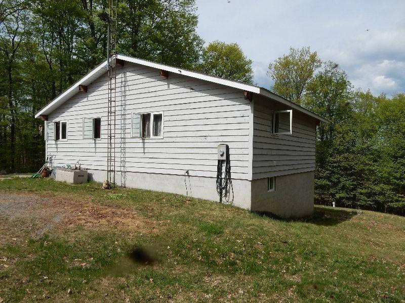 Viceroy Home or Cottage on Acreage