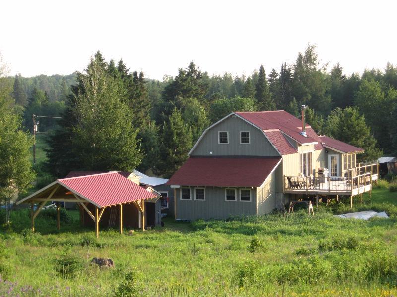 Country Property, 89 acres, 3BR House, 1000s acres of Crown Land
