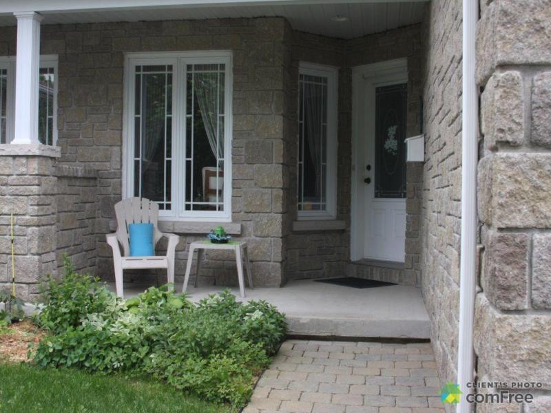 $315,000 - Semi-detached for sale in Embrun