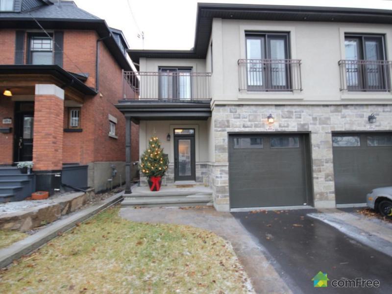 $969,000 - Semi-detached for sale in