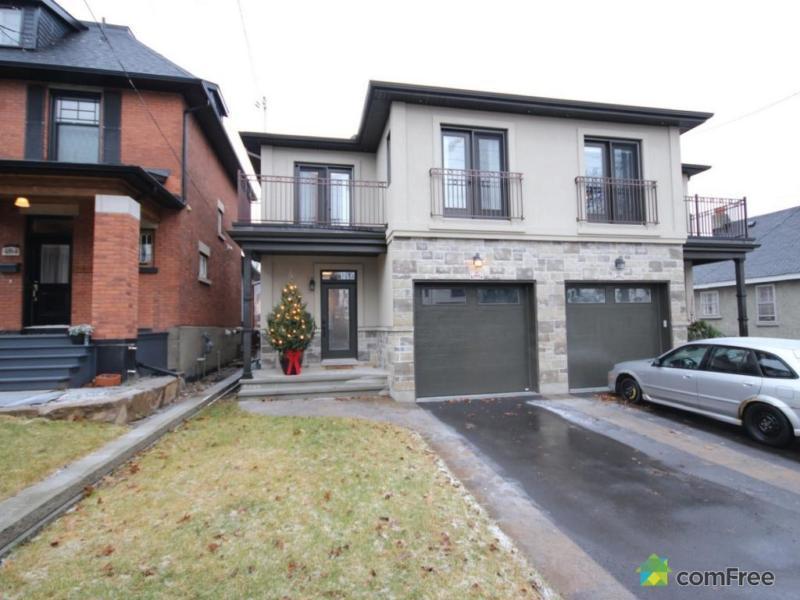 $969,000 - Semi-detached for sale in