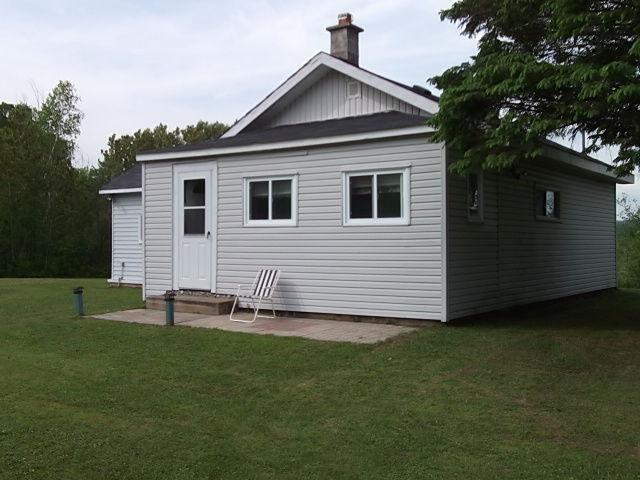 A Must See, 3 Bedroom Winterized Cottage for Sale $114,500.00