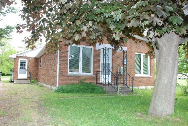 Brick Bungalow on 1/2 Acre Treed Town Lot - The Saugeen Team