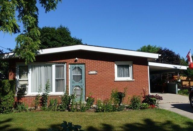 Home For Sale in Kincardine With Granny Suite