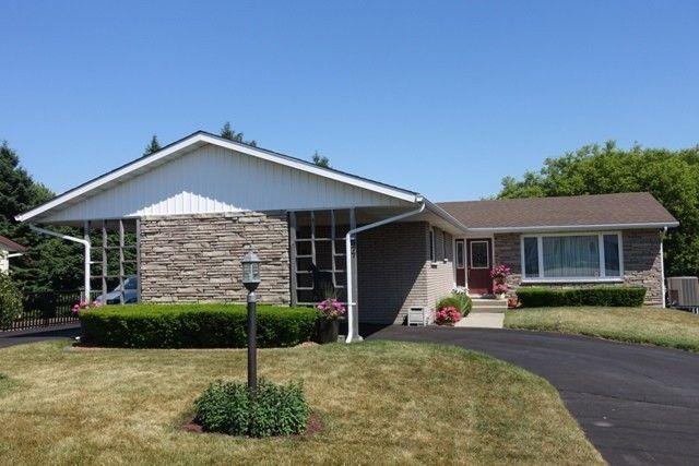 Spacious Home For Sale on Large Lot in Kincardine