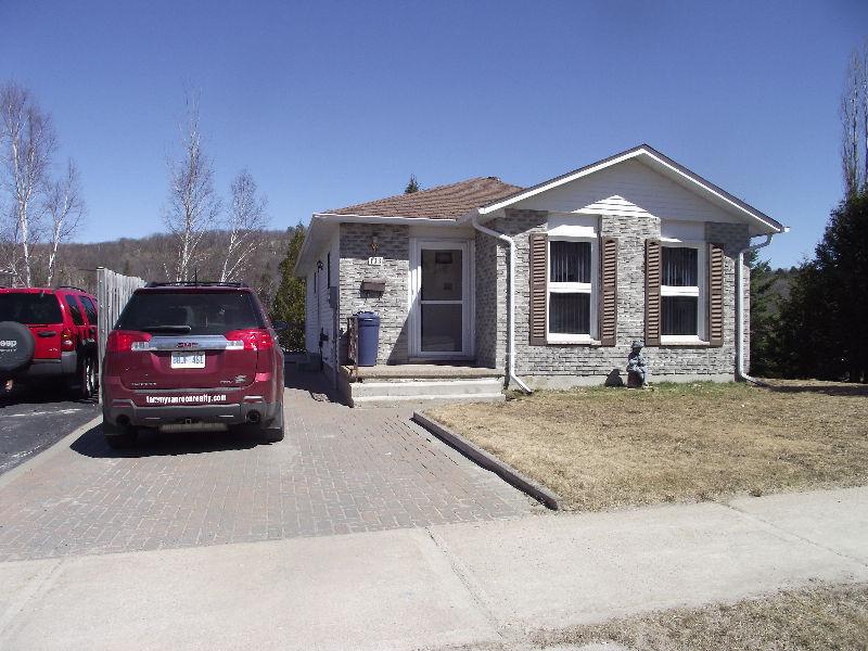 133 HERGOTT AVE - ELLIOT LAKE BUNGALOW