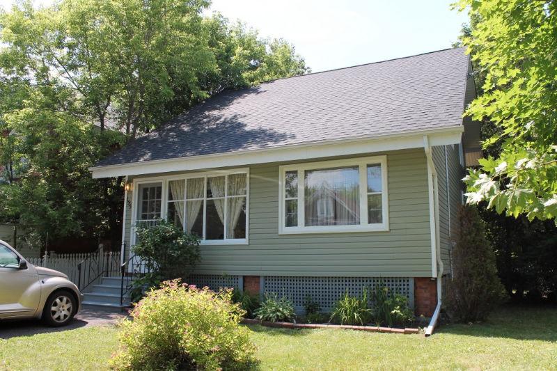 155 McGregor Ave,  ON $204,900