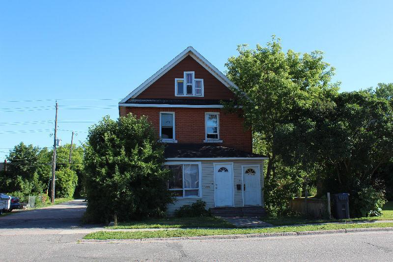 NEW LISTING - 172 CATHCART STREET