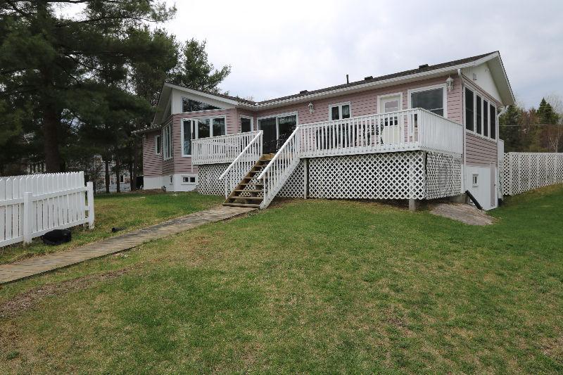 588 Silv'ry Moon Road on Trout Lake, Noelville (French River)