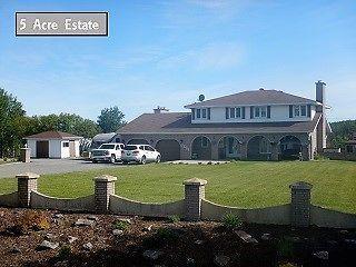 Beautiful 5 Bedroom 2 Storey Executive Home On 5 Acres in Garson