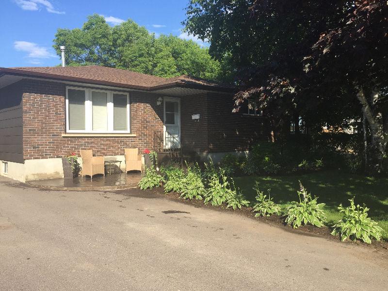 426 Chelsea Crescent For Sale - Desirable Crescent