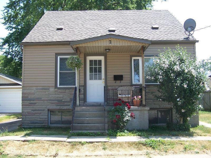 Great 3 bedroom house in convenient location