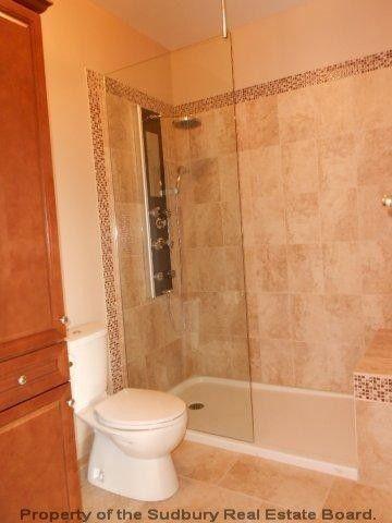 Executive Home Available Sept 1, 2016