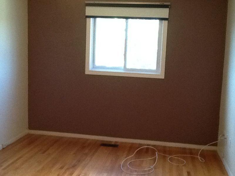 500.00 All inclusive bedroom for rent Oct 1, 2016(maybe earlier)