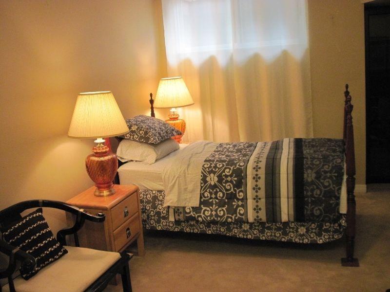 September 1 Furnished Female in Centrepointe/Baseline/Algonquin