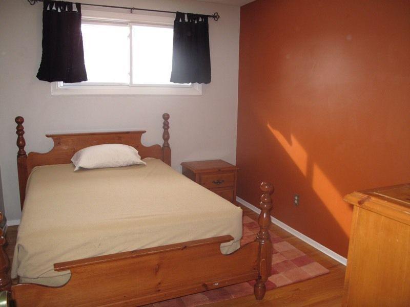 Student rooms for rent, next to Niagara College, Welland