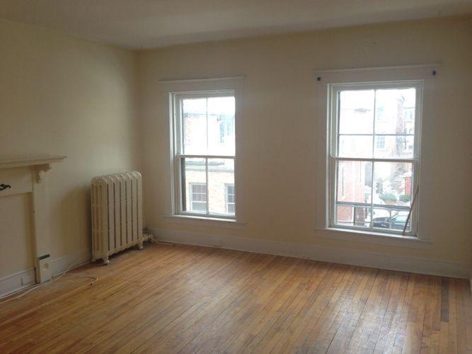 Three Bedroom Apartment Downtown - Heated