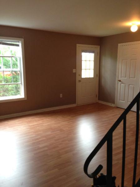 THREE BEDROOM TOWNHOUSE FOR RENT HEATED