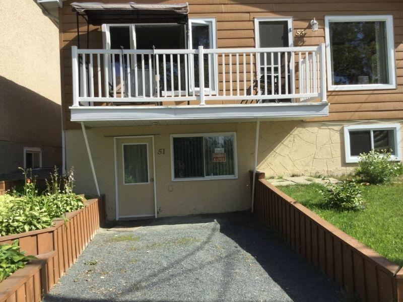 2 chambres à louer non-fumeur au mois ou plus