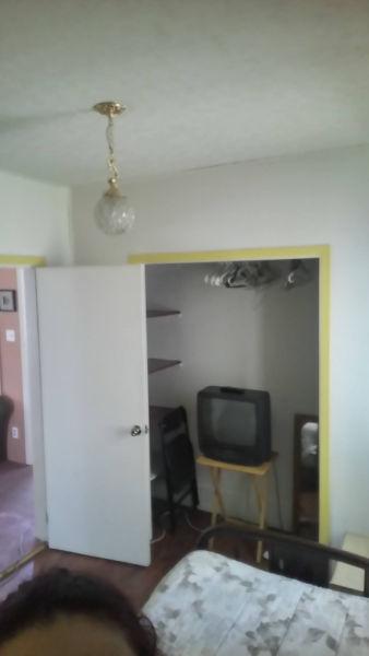 chambre a louer pour le 15 aout