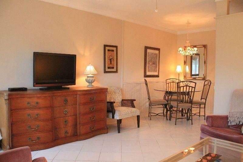 CONDO BORD LAC HALLANDALE FLORIDE REZ-de-CHAUSSÉ $65000 us