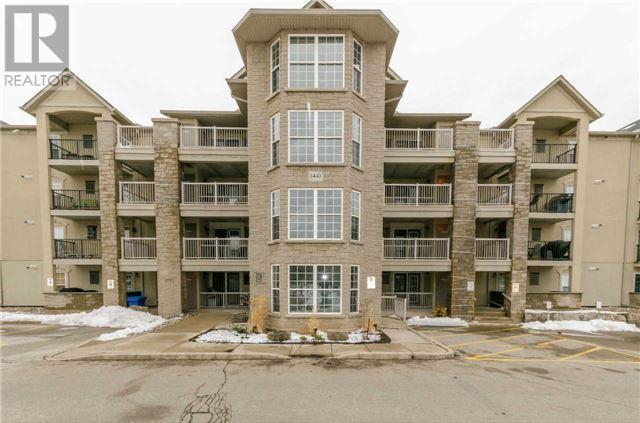 1+1Beds,1Bath,1441 WALKERS LINE, Spacious And Bright Condo