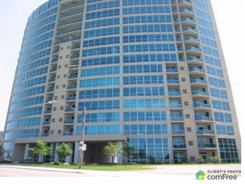 $385,900 - Condominium for sale in Windsor