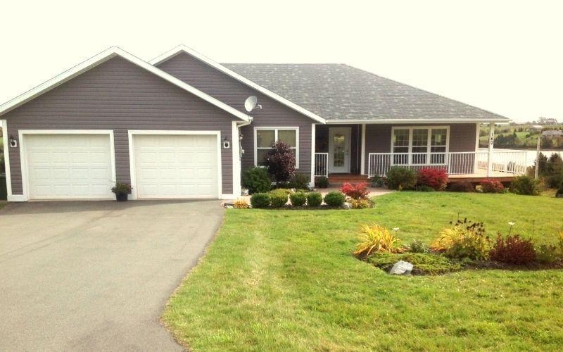 Pristine New Glasgow Rancher GREAT PRICE!!