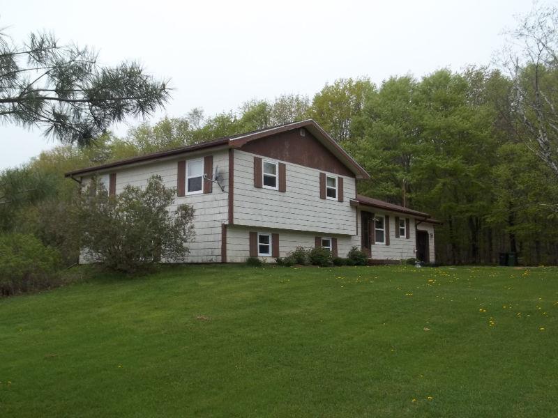 Quiet country living with 2.3 acres 15 minutes to Chtown