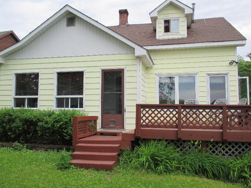 Beautiful fully furnished house on river front in Kapuskasing