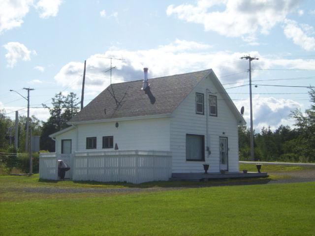 Home/Cottage for sale- 5 min walk from Bay Chaleur, Charlo, NB