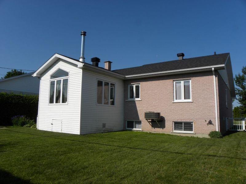 Bungalow tout brique avec solarium 4 saisons