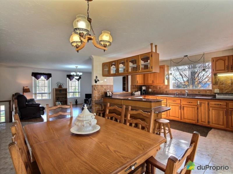 135 000$ - Bungalow Surélevé à vendre à Lac-Drolet