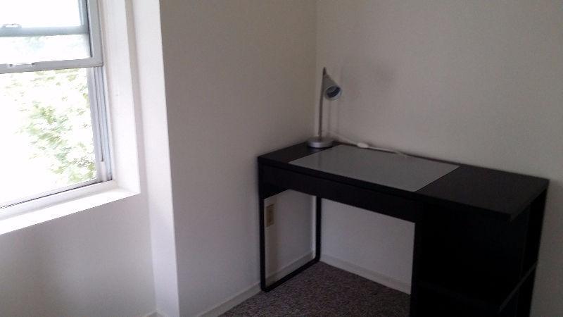 All-inclusive room 800m from University of Windsor